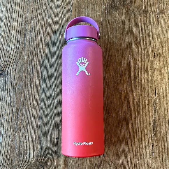 Hydro Flask Other - Hydro Flask Ombre Wide-Mouth Vacuum Water Bottle - 40 fl. oz.